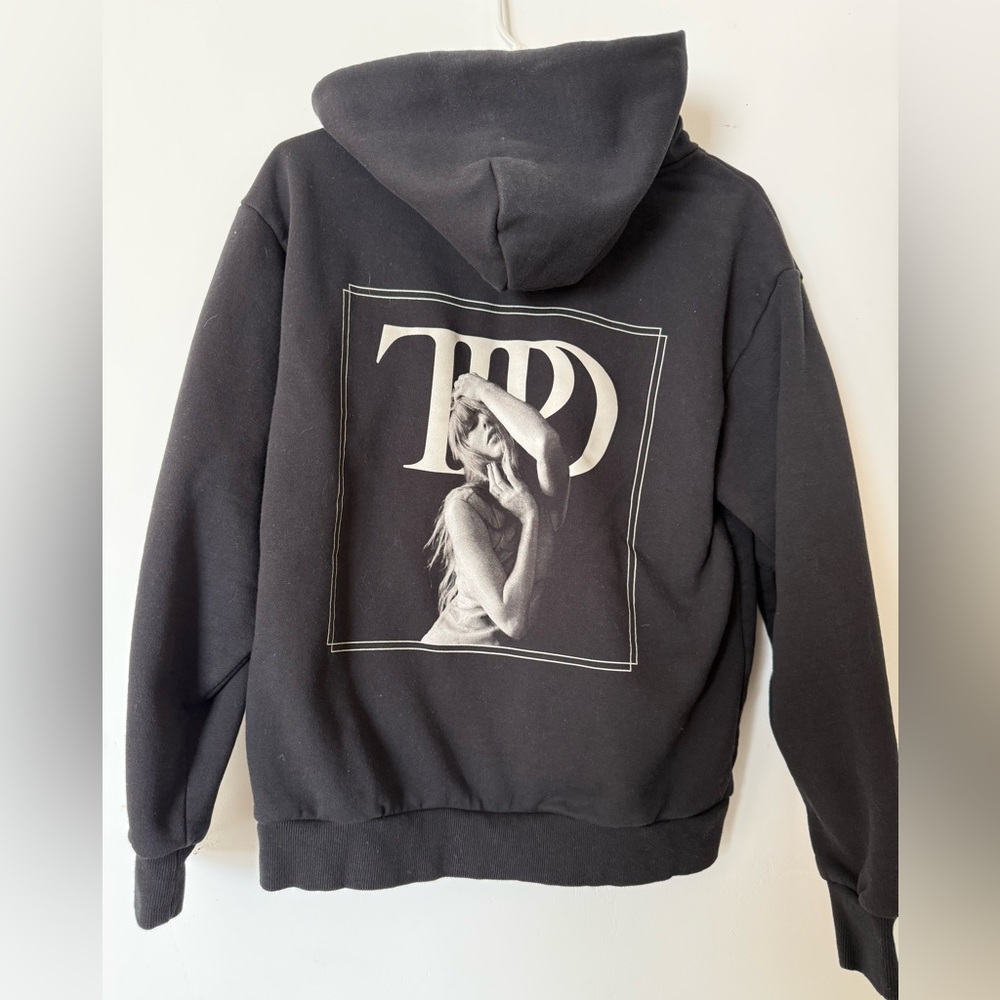 Taylor Swift Black Hoodie with Monochrome Back Graphic